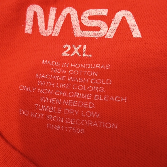 🐮 🐄 NASA Big and Tall Short Sleeve T-Shirt - Picture 4 of 4